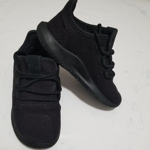 toddler black adidas tubular